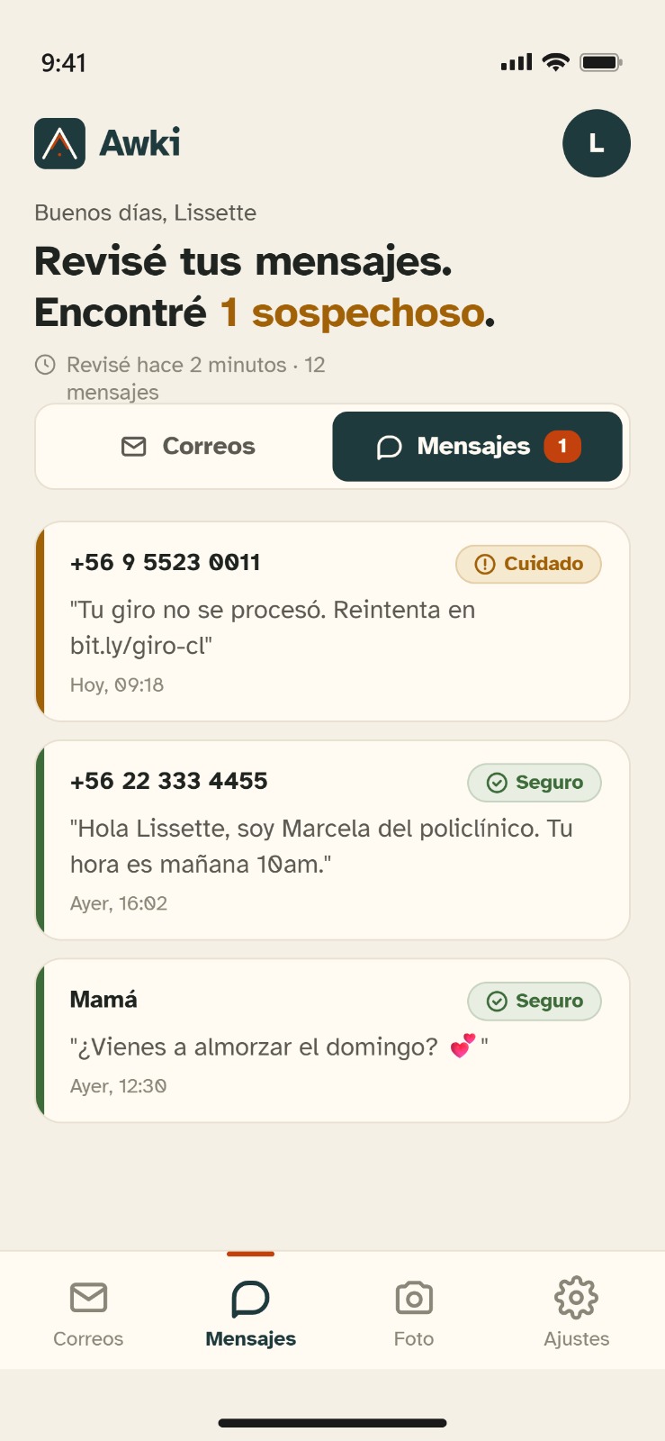 Análisis de un correo del Banco Estado en AWKI: veredicto 'Esto es una estafa' con 3 señales detectadas.